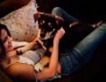 /album/selena%20posta%20foto%20com%20seus%20cachorros%20%26%20de%20f%c3%a3s%20no%20instagram/g-png/